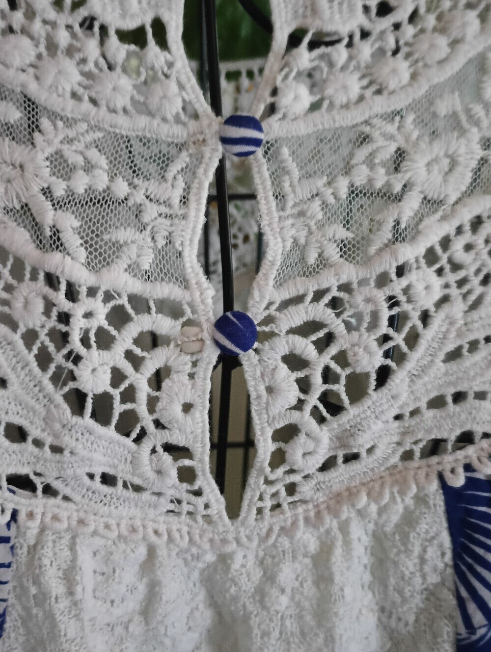 Lace-Panel White and Blue Summer Dress - Picture 4 of 9